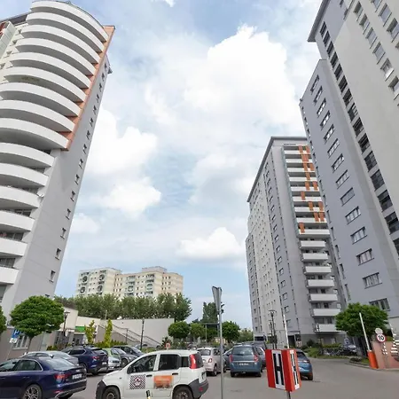 City And Sea View By Renters