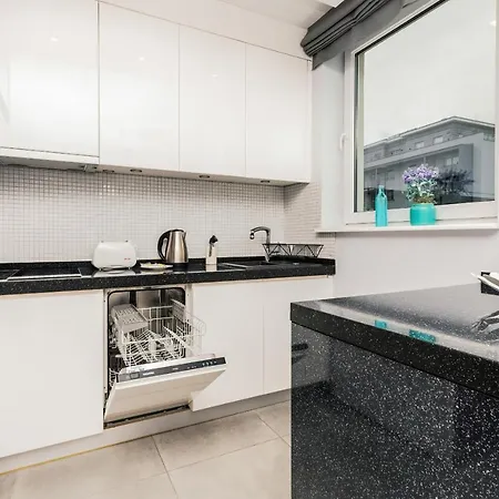 City And Sea View By Renters * Danzig