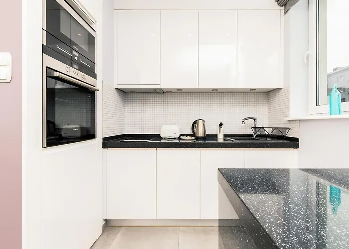 City And Sea View By Renters Apartmán