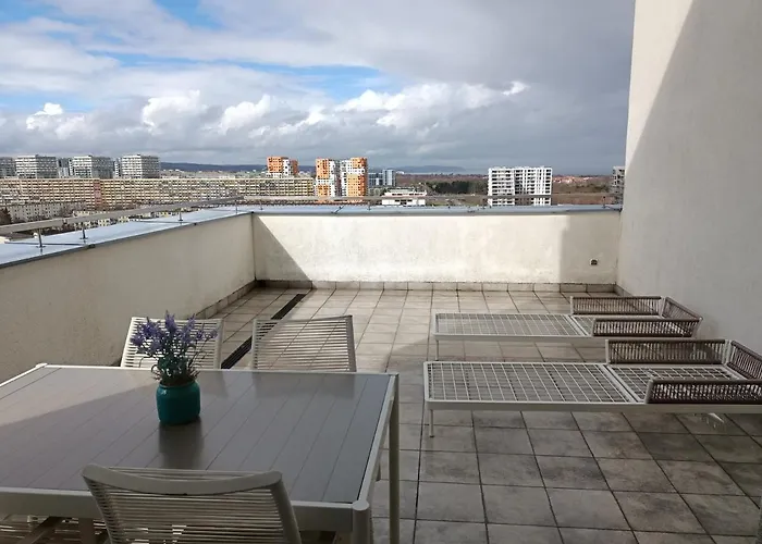 City And Sea View By Renters