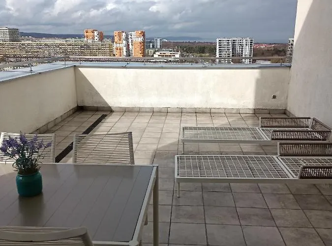 City And Sea View By Renters Gdaňsk