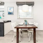 아파트 City And Sea View By Renters *