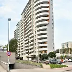 City And Sea View By Renters 아파트 *